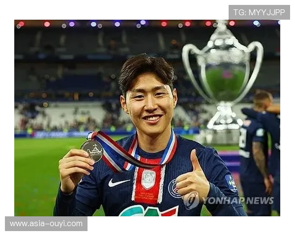 巴黎圣日耳曼5-0马赛，李刚仁内切抽射破门锦上添花