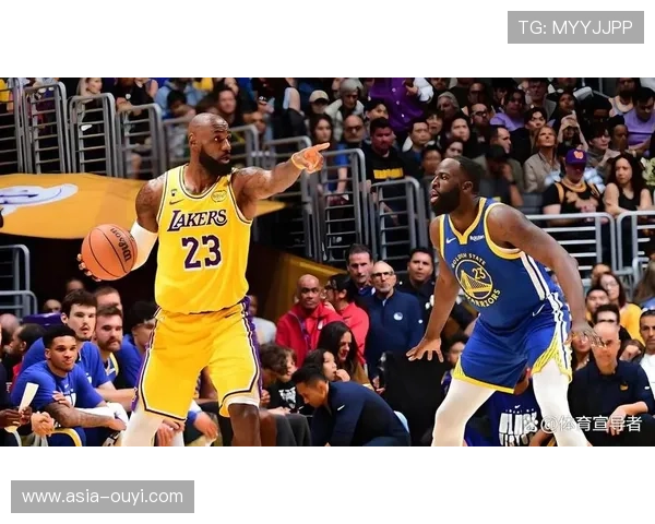 湖人105-99力克勇士，詹姆斯20+10带队取三连胜